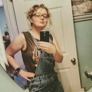 Meet your Posher, Stephanie